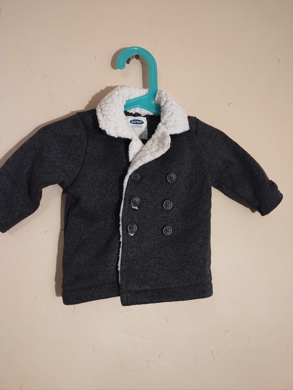 Old‎ Navy Boy Gray With White Sherpa Collar Jacket Size 3-6 Months